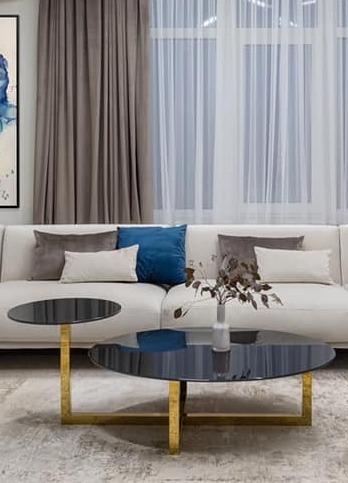 Виробництво журнальних столів із полірованної нержавійки під золото і чорного скла. ЖК "Новопечерські Липки", Київ - КОГ груп Журнальний стіл з нержавійки під золото і стільнця - чорне скло - KOG group